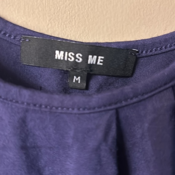 Miss me size m cold shoulder top - Picture 2 of 3